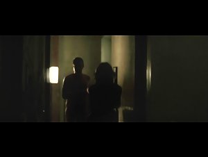 Diane Kruger nude, boobs scene in Inhale (2010) 7