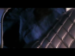 Dina Meyer in Starship Troopers (1997) 18