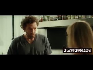 Emmanuelle Bercot in Mon roi (2015) 10
