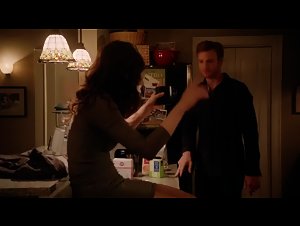 Emmy Rossum wet, sex scene in Shameless (2011) 11