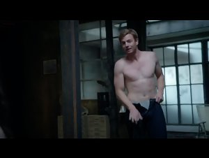 Emmy Rossum kissing , bra scene in Shameless (2011) 19