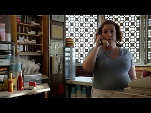 Emmy Rossum chating , bed scene in Shameless (2011) 17