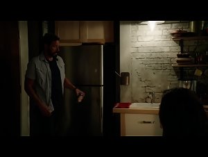 Emmy Rossum chating , bed scene in Shameless (2011) 9