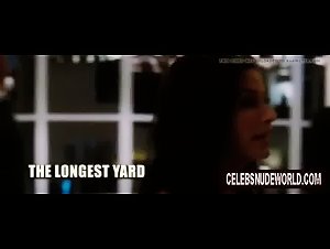 Courteney Cox amazing cleavage 5
