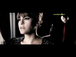 Eva Mendes Nude Scene In The Spirit Movie 17