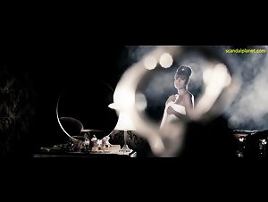 Eva Mendes Nude Scene In The Spirit Movie 2