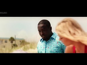 Kelly Rohrbach cleavage , hot scene in Baywatch 12