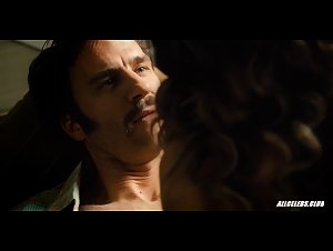 Margarita Levieva in Deuce (series) (2017) S01E01 20