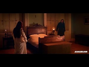 Florence Pugh nude, butt scene in Lady Macbeth 1
