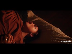 Florence Pugh nude, butt scene in Lady Macbeth 13
