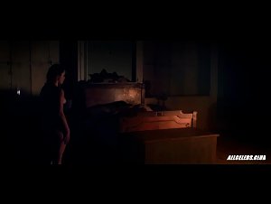Florence Pugh nude, butt scene in Lady Macbeth 3