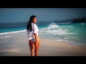 Jessica Gomes in Think about me 10