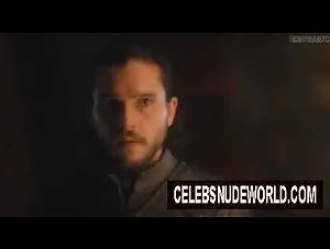 Emilia Clarke in Game of Throne s7e07 4