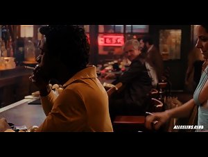 Amber Skye Noyes ,Jamie Neumann in The Deuce S01E01 3