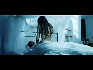 Sarah Butler ,Estella Warren Outdoor , Butt In The Stranger Within 18