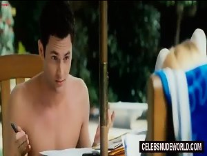 Amber Heard bikini, sexy scene in The Stepfather 10