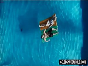 Amber Heard bikini, sexy scene in The Stepfather 5