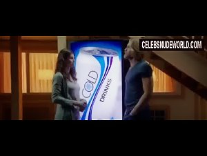 Alexandra Daddario Brunette , Hot In The Layover (2017) 2