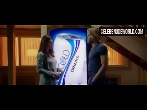 Alexandra Daddario Brunette , Hot In The Layover (2017) 3