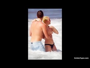 Miley Cyrus Frontal Nude And Naughty Video 10