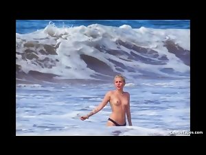 Miley Cyrus Frontal Nude And Naughty Video 16