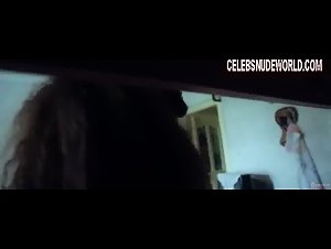 Mihriban Er hot ,sex scene in Koksuz (2013) 17