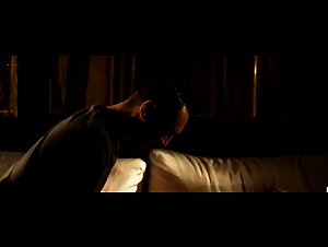 Funda Eryigit in Tereddut (2016) 1