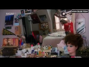 Marisa Tomei Topless Sex Scene in Untamed Heart 5