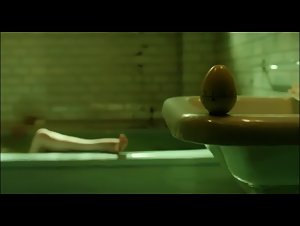 Sally Hawkins & Lauren Lee Smith in The Shape of Water (2017) 3
