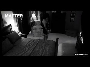Morena Baccarin Nude Scenes in Homeland 4