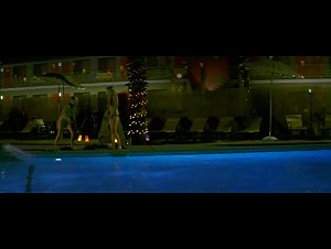Amber Heard & Amanda Seyfried in Alpha Dog (2006) 9
