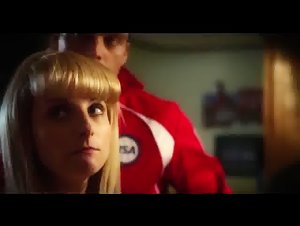 Big-Tit Celebrity Melissa Rauch gets into a Raunchy Fuckfest in Bronze 5