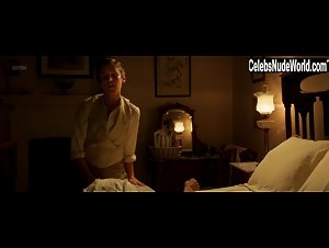Eleanor Tomlinson in Colette (2018) 12