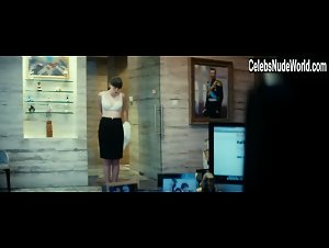 Yuliya Snigir in Pro lyubov (2015) 1