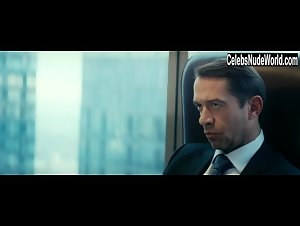 Yuliya Snigir in Pro lyubov (2015) 2