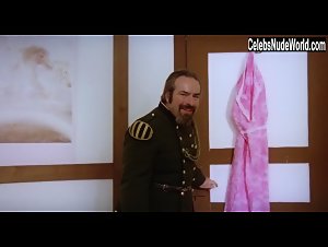 Brigitte Lahaie Blonde , boobs in Sechs Schwedinnen von der Tankstelle (1980) 12