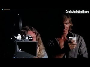Barbara Mills , Sandy Dempsey in Blue Money (1972) 5