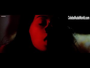 Lina Romay in La comtesse noire (1973) 15