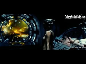 Alexandra Sokolovskaya , Antoinette Kalaj , Charlie Marie Dupont , Jan Gerste , Katee Sackhoff in Riddick (2013) 7
