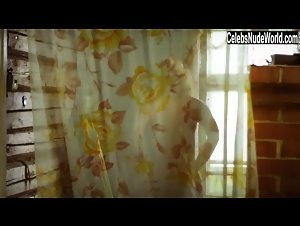 Aleksandra Florinskaya in Babij bunt, ili Vojna v Novoselkovo (2015) 1
