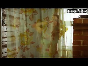 Aleksandra Florinskaya in Babij bunt, ili Vojna v Novoselkovo (2015) 15