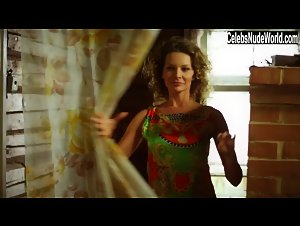 Aleksandra Florinskaya in Babij bunt, ili Vojna v Novoselkovo (2015) 17
