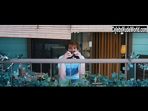 Stephanie Moore , Wendy Vanden Heuvel in Under the Silver Lake (2018) 4