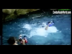 Augusta Avila Public Nudity , boobs in 7 Lives Xposed (series) (2001) 19