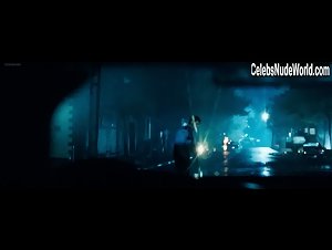 Ana Danilina in Resident Evil: Apocalypse (2004) 4