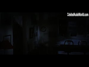 Valerie Decobert-Koretzky boobs , Couple in Dame de carreau (2012) 15