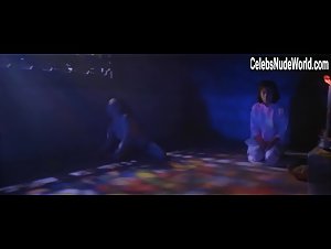 Chen Szu-Chia nude, boobs scene in Xie (1980) 6