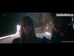 Suki Waterhouse in Future World (2018) 12