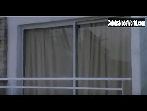 Sophie Cattani in Selon Charlie (2006) 5