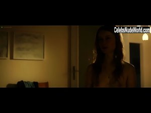 Odine Johne in Agnes - Eine Liebesgeschichte (2016) 3